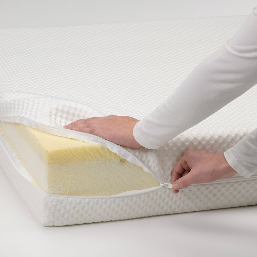 How to Cut A Memory Foam Mattress? Works For Mattress Toppers Too